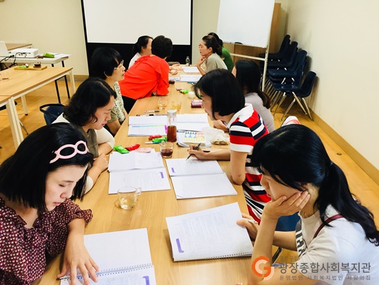 KakaoTalk_Moim_4zpMoCB9yuDey0mUFolkTmmUcFDbr3.jpg